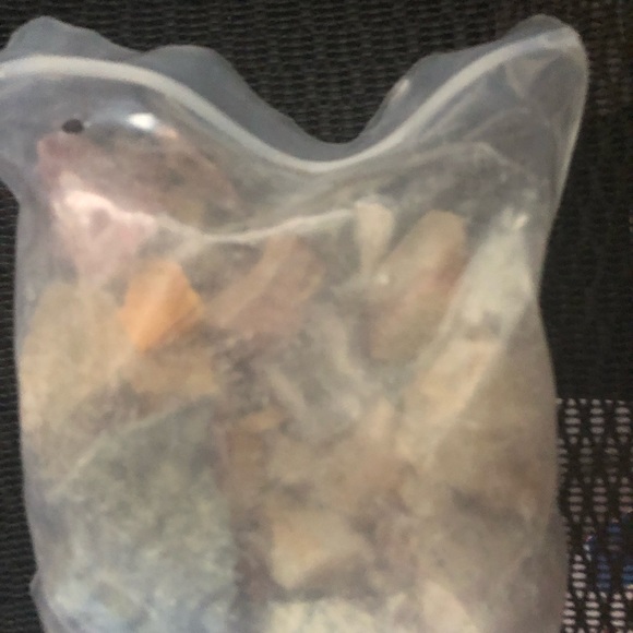 National Geographic Jasper Mix - 641 $12 or $9 w/offer if sent to me only - Picture 2 of 6